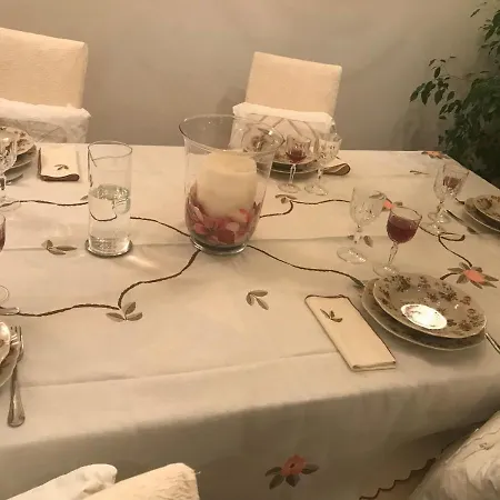 Stefania's Luxury *