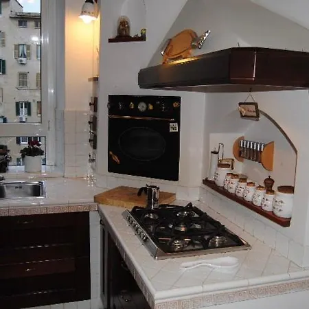 Stefania's Luxury
